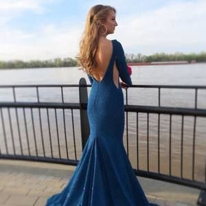 Meet your Posher, Shelbie